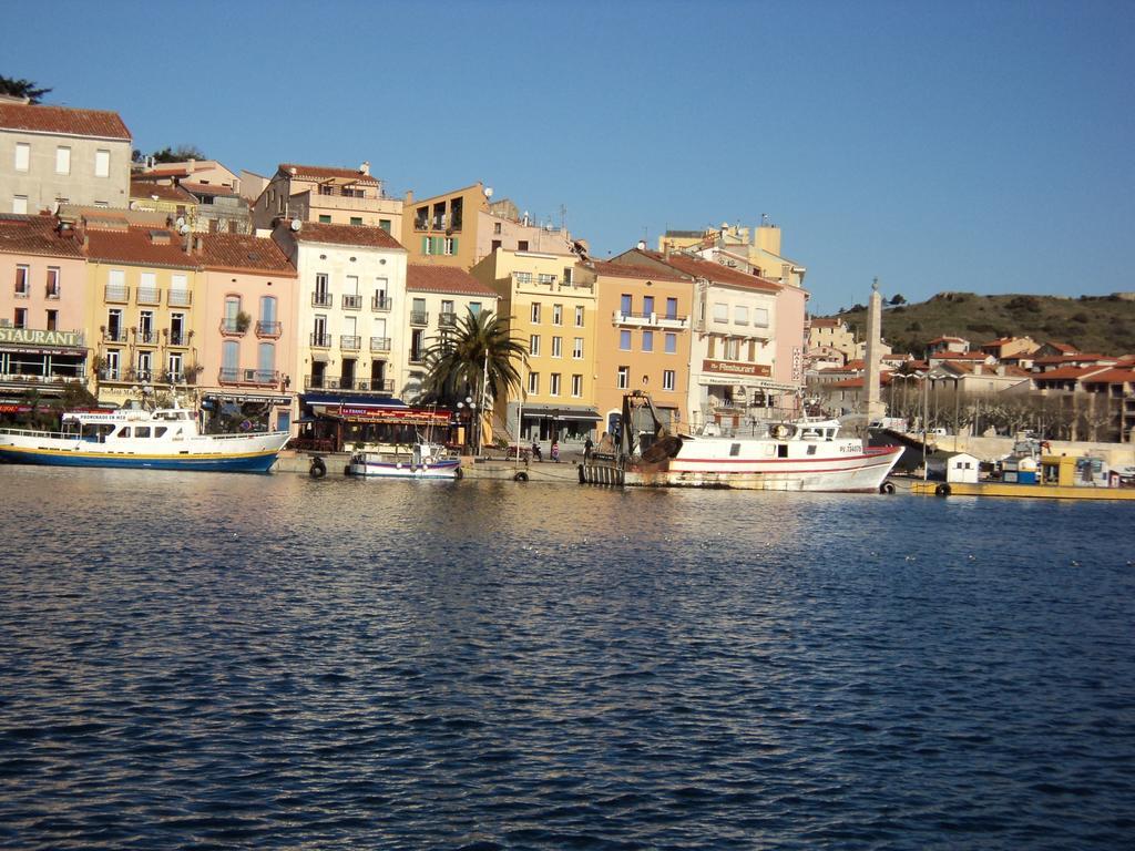 Appartement La Mediterranee Vue Sur Mer Plein Soleil 3 Climatisations Reversibles Port Vendres ห้อง รูปภาพ